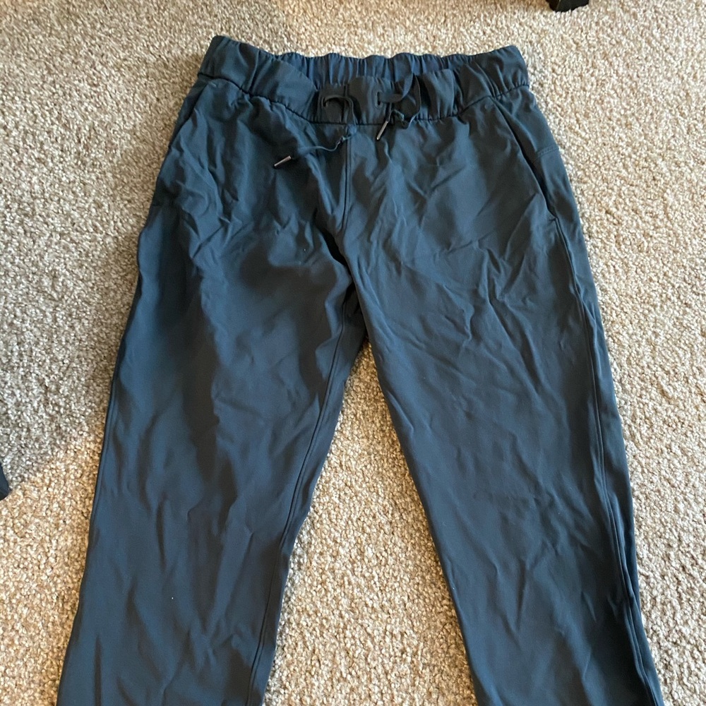 Lululemon on the fly pant 7/8